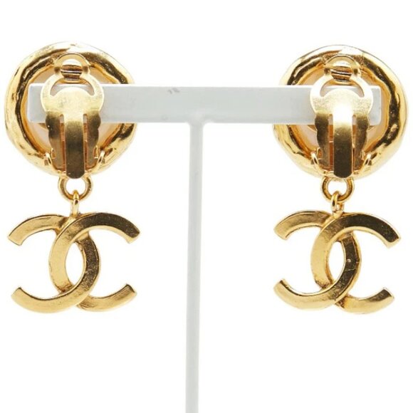 CHANEL CC Logos Pearl Dangle Drop Clip-On Earrings Gold Tone 94A w/Box #5986 - Picture 3 of 5